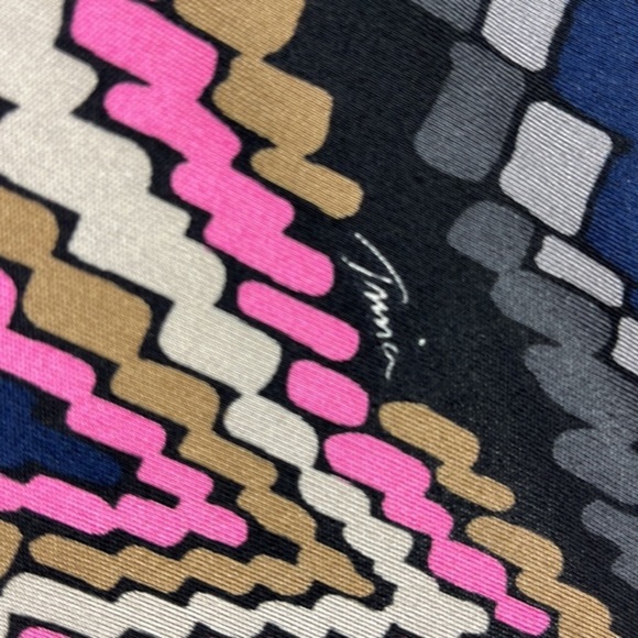 Trina Turk Geometric Print Silk Blouse Top Pink, Grey, Black Size M - Picture 6 of 8